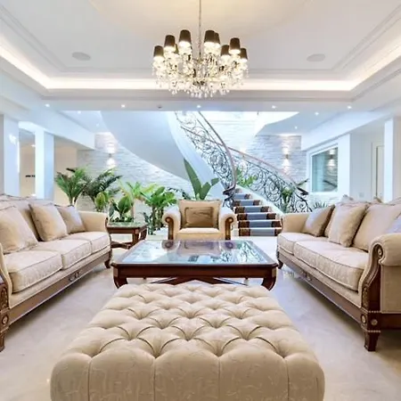 Palace De Lys Cannes